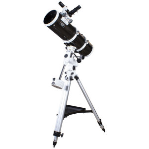 Телескоп Sky-Watcher BK P150750EQ3-2: усиленная алюминиевая тренога регулируется по высоте