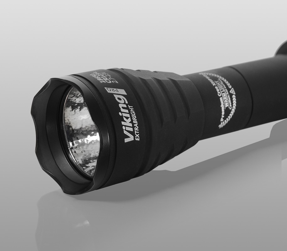 Тактический фонарь Armytek Viking Pro (тёплый свет)